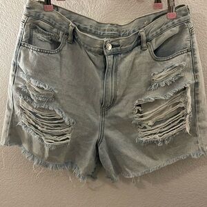 Woman’s American Eagle Jean Shorts
